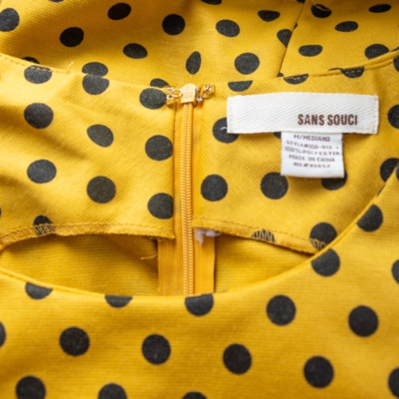 sleeveless casual dress yellow and black polkadots    size medium - Picture 3 of 3